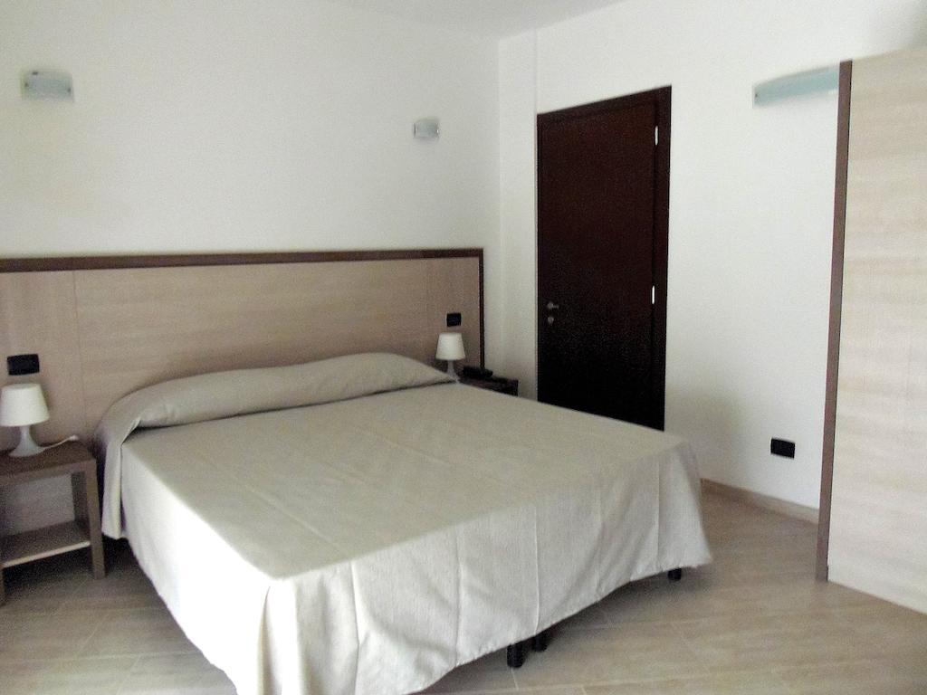 Hotel Lido Inn Lido di Camaiore Szoba fotó