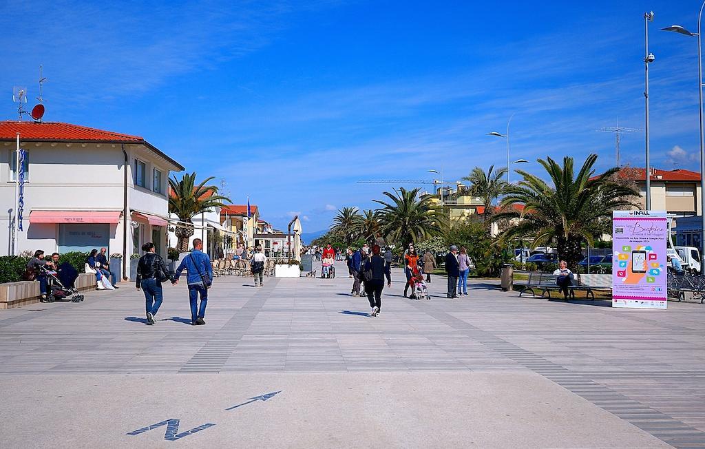 Hotel Lido Inn Lido di Camaiore Kültér fotó