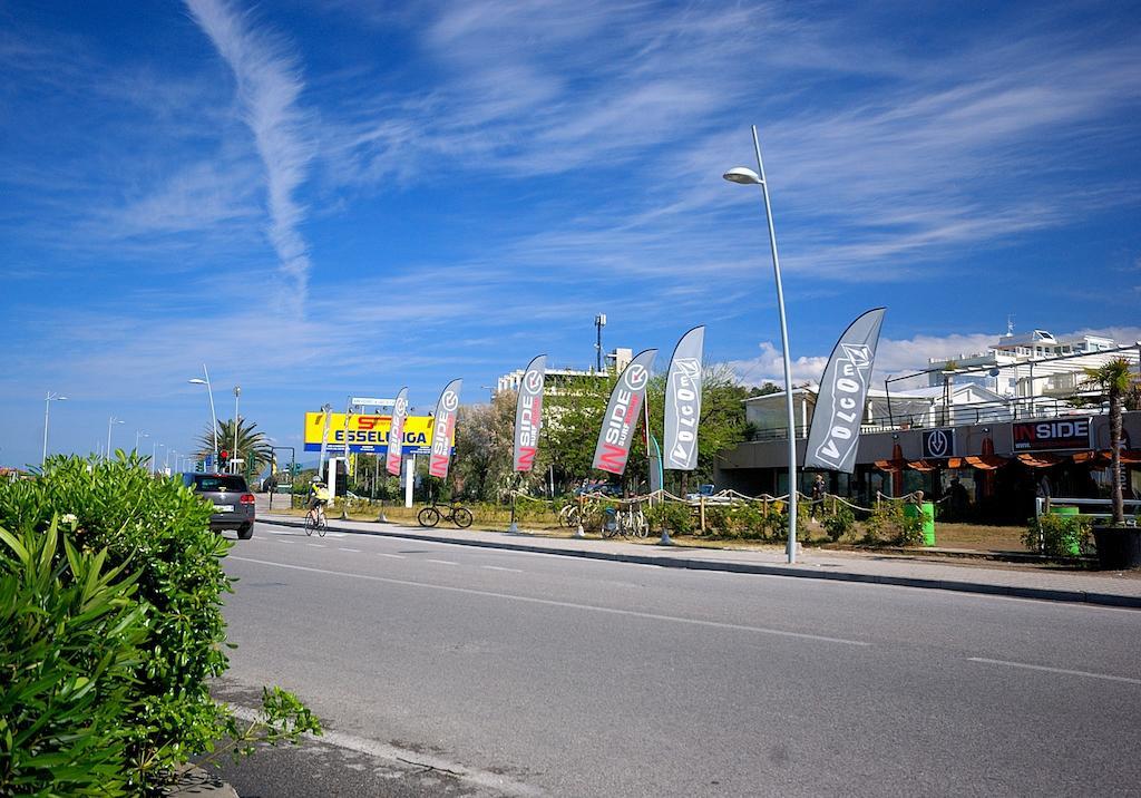 Hotel Lido Inn Lido di Camaiore Kültér fotó